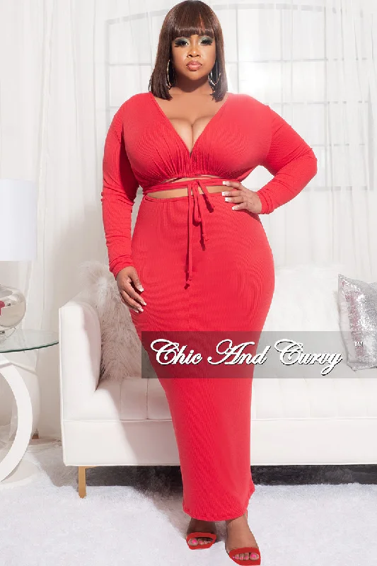 Final Sale Plus Size Long Sleeve Ribbed BodyCon with Front Cutout in Red