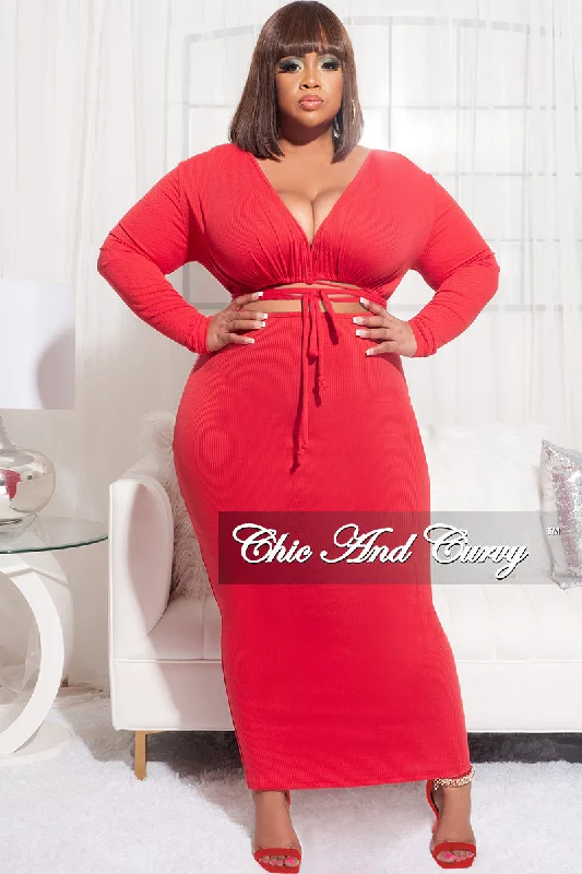 Final Sale Plus Size Long Sleeve Ribbed BodyCon with Front Cutout in Red